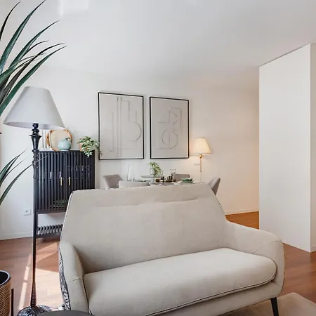 Apartment 250 At Arts District *